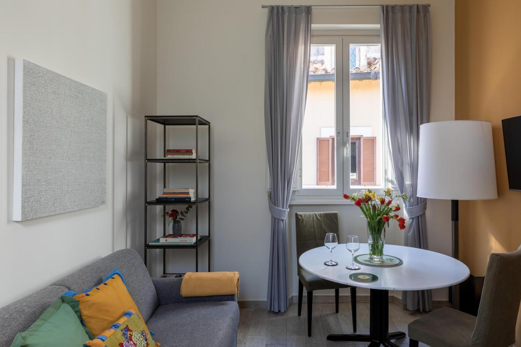 Now Apartments, Aparthotel In The Heart Of Rome Room photo